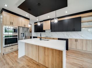 8812 183rd Ave NW, Edmonton, AB T5Z 0S8