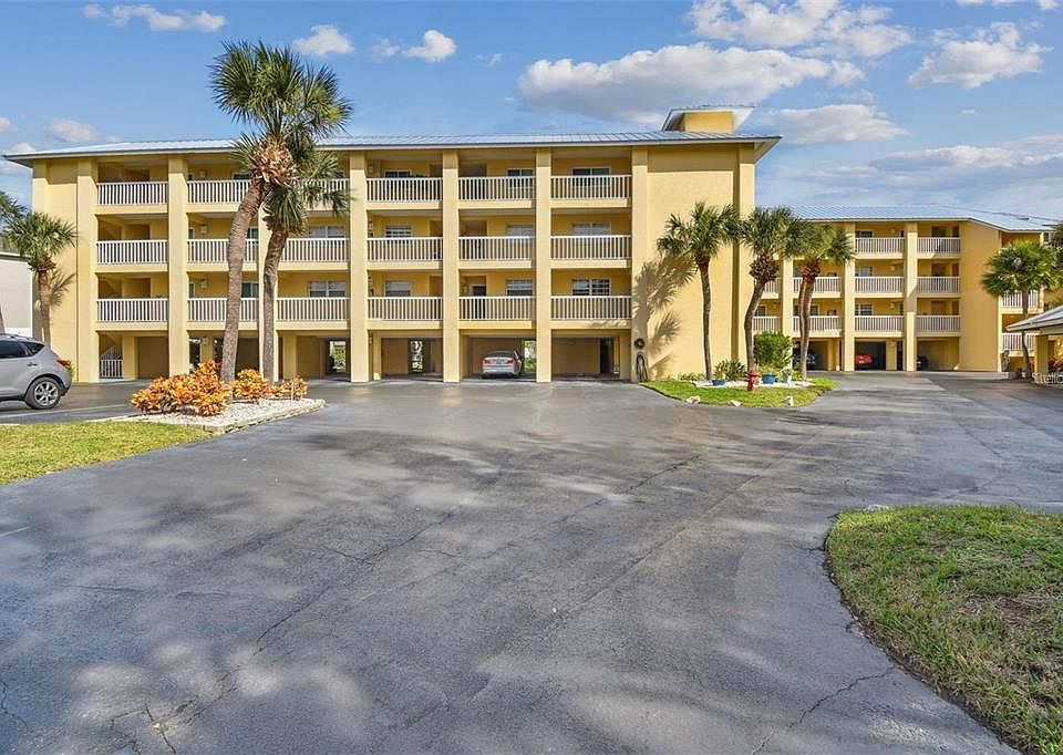 1st image of 1125 PINELLAS BAYWAY S #302