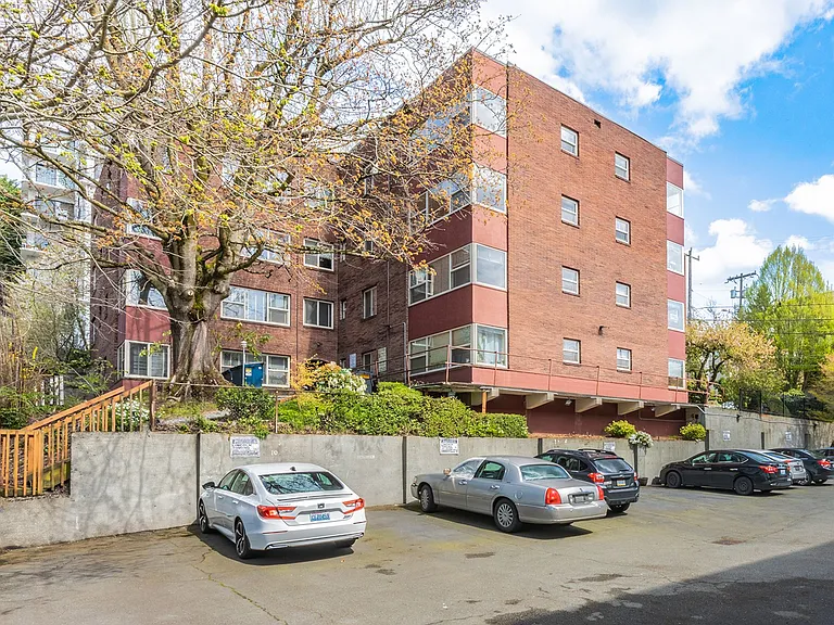Edgecliff — Photo 2