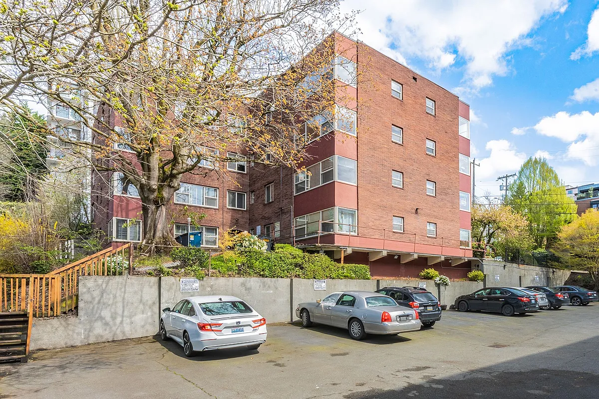 Building Photo - Edgecliff