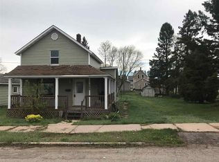 769 E Michigan St, Ishpeming, MI 49849