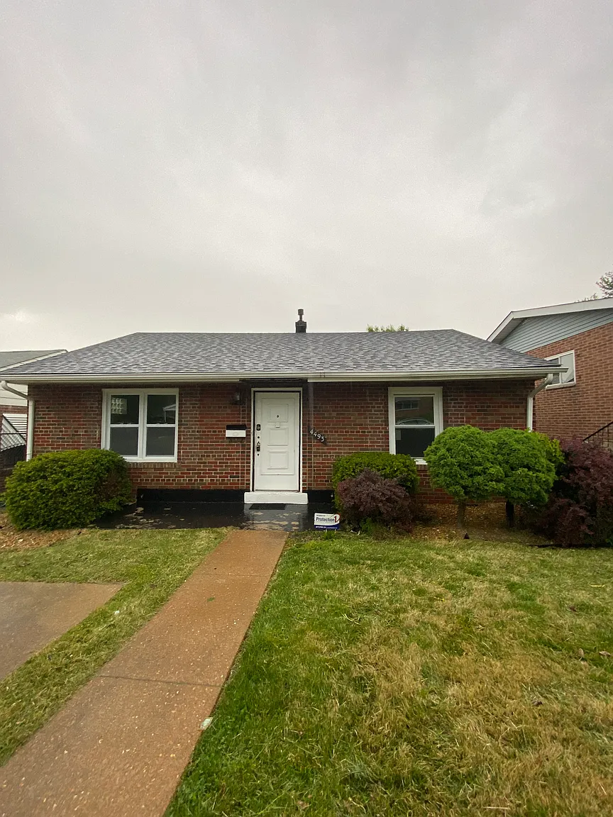4493 Bessie Ave photo 1