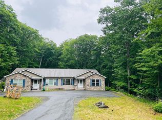 30 Brookeville Ter, Mount Pocono, PA 18344