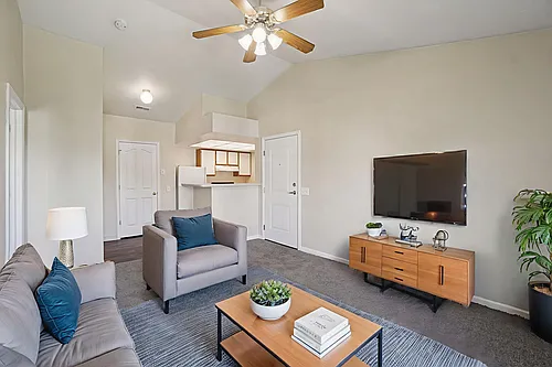 Sterling Pointe Apartments Photo 1