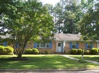 125 Essex Rd, Colonial Heights, VA 23834