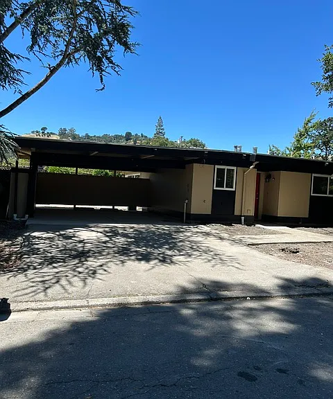 982 Almanor Ct #982 — Photo 24