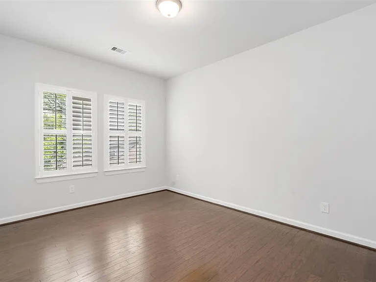 1303 Gardenia Dr — Photo 20