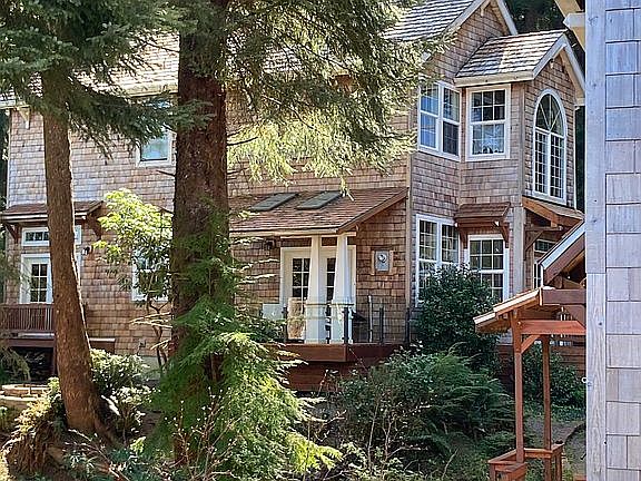 $ 1,065,000.   Market Value