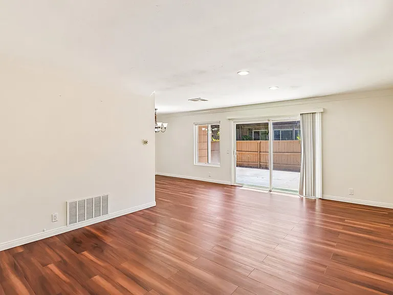 6832 Quebec Ct #4 — Photo 2