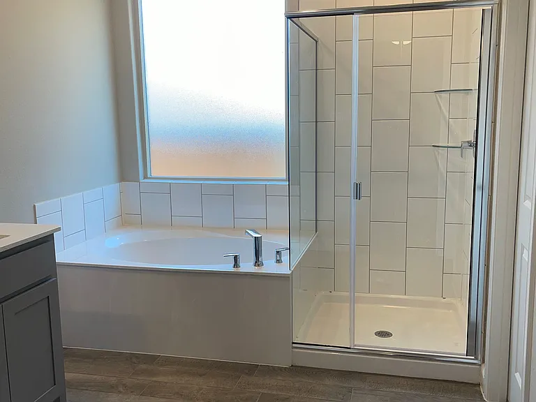 15537 Putney Way — Photo 13