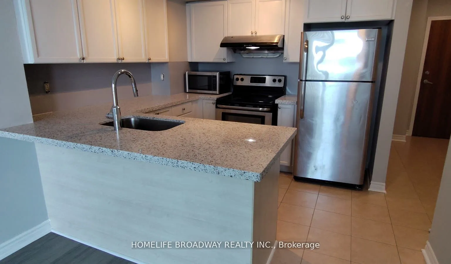 2 bed, $2,600 — Photo 2