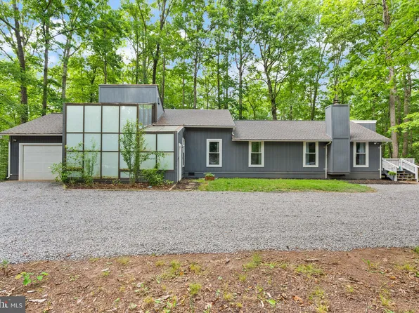 800 Mount Pleasant Dr, Locust Grove, VA 22508