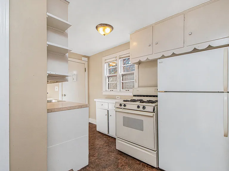 148 College Ave NE #3 — Photo 20