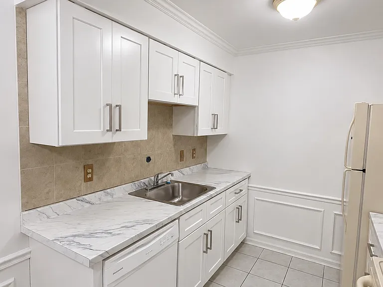 43284 Mound Rd #27 — Photo 4