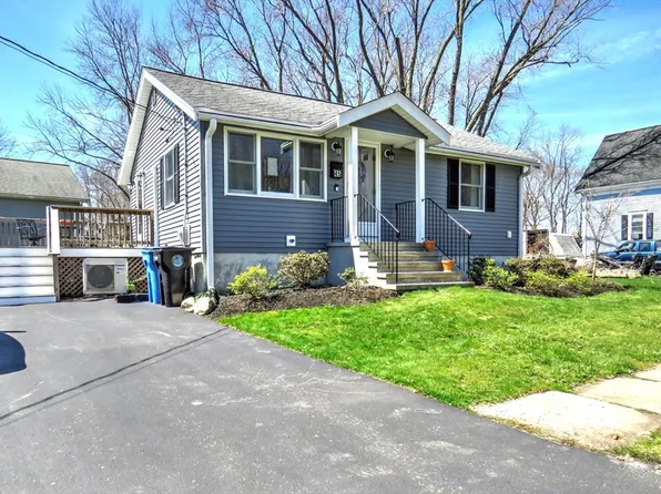 45 Brigham St, Whitman, MA 02382