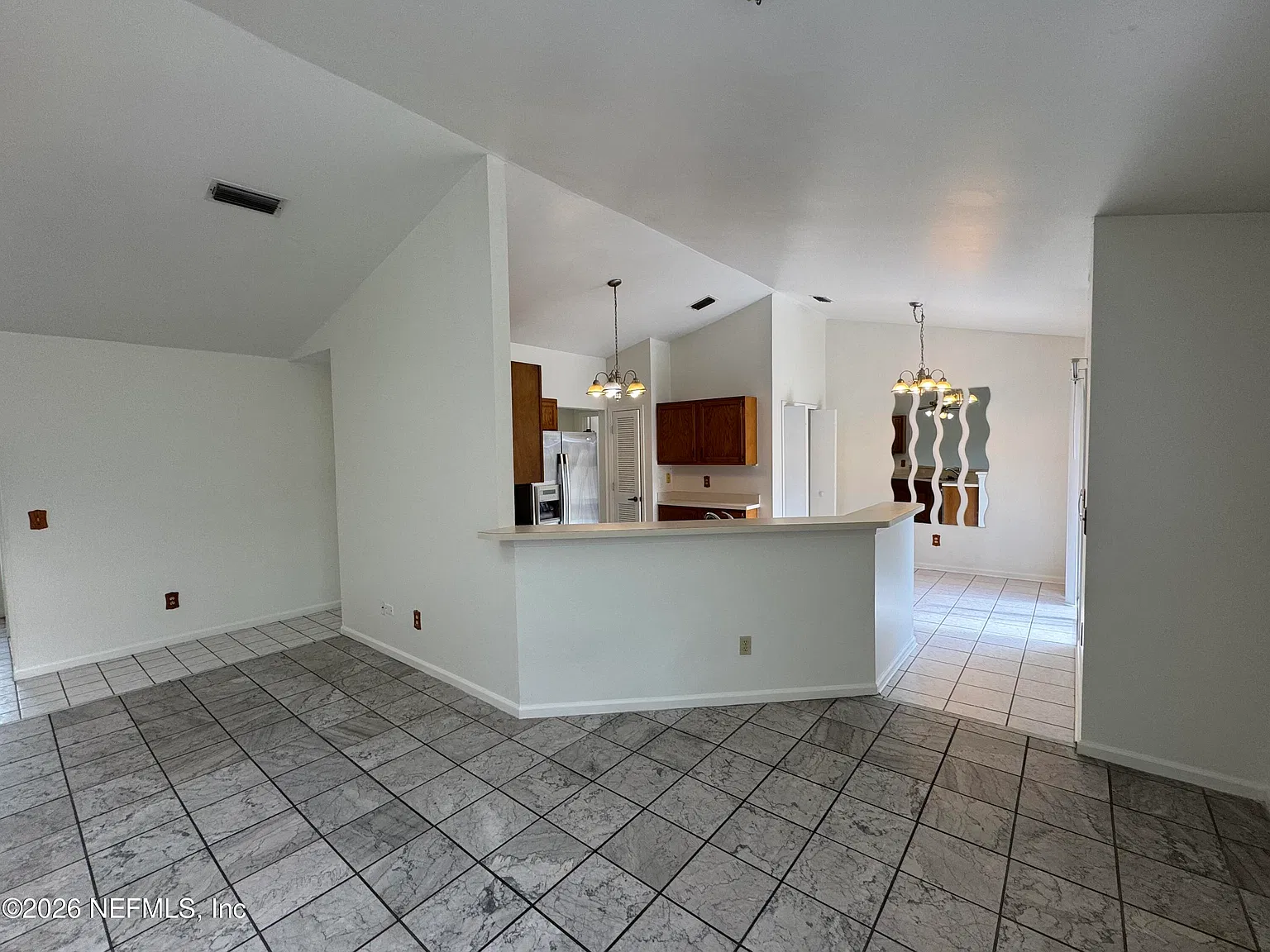 3 bed, 2.0 bath, 1478 sqft, $2,200 — Photo 3
