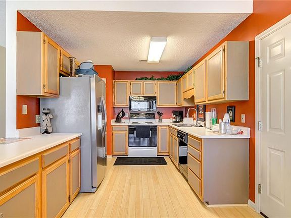 5th image of 5505 Greenfield Way