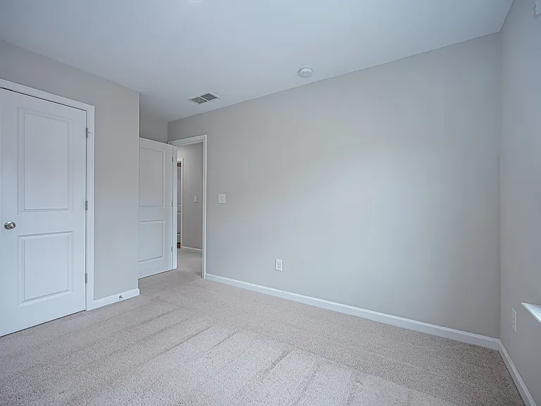 65 Blue River Ct — Photo 25