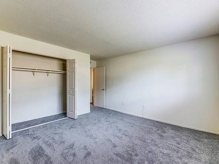 Crown Pointe — Photo 18