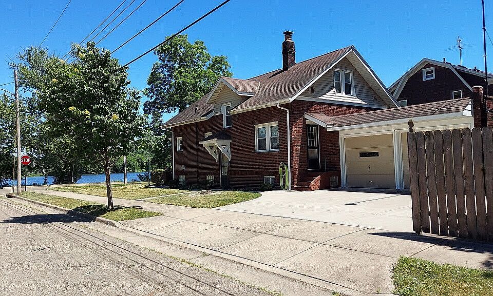 2nd image of 1706 Summit Lake Blvd