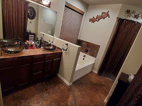 Master bath