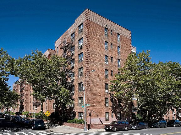 3rd image of 12360 83rd Ave APT 9N