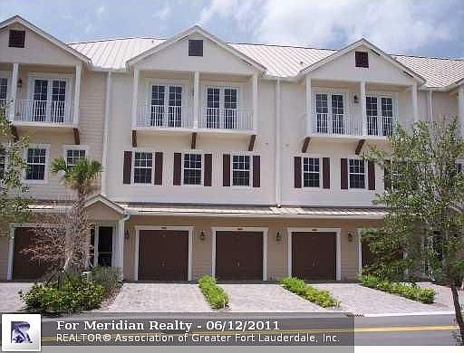 1st image of 6975 Lakeside Cir N #221-2