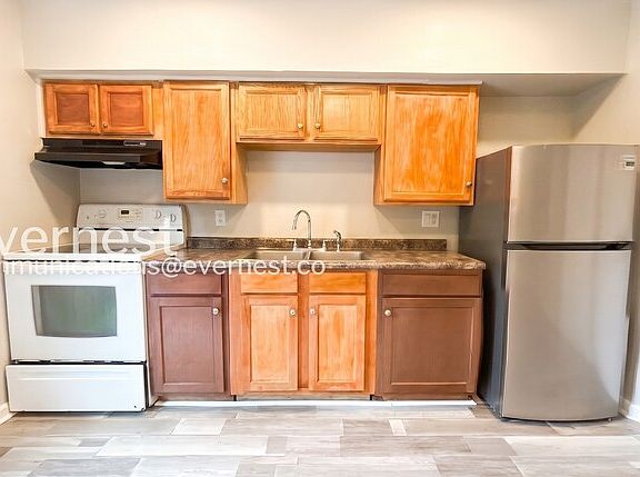 4th image of 320 Welch Rd APT B1