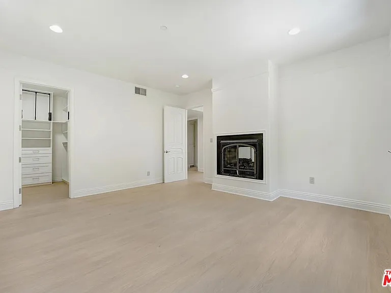 4156 Sunswept Dr — Photo 28