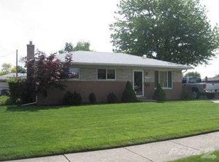 31018 Gardendale Dr, Warren, MI 48088