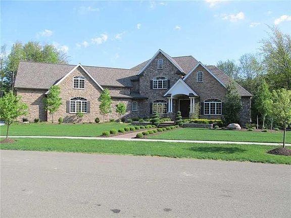 3rd image of 4510 Stillwater Cir