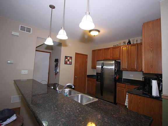 5th image of 5014 Montauk Dr #5014