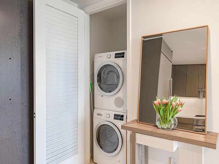 889 Francisco St #802 — Photo 28
