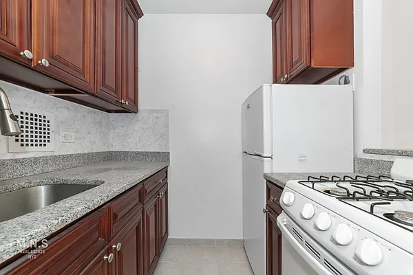 Rented by MNS | media 11