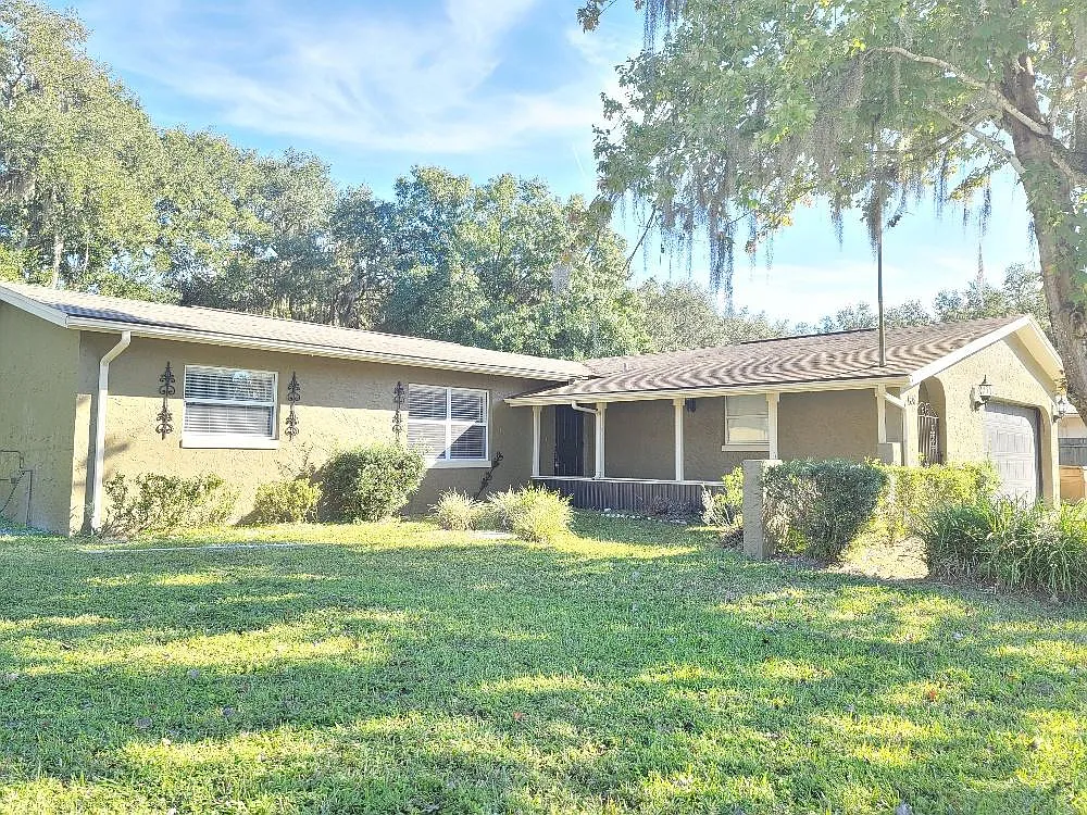 1581 Starfish St — Photo 2