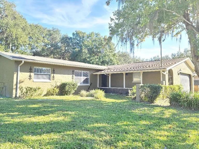 1581 Starfish St — Photo 2