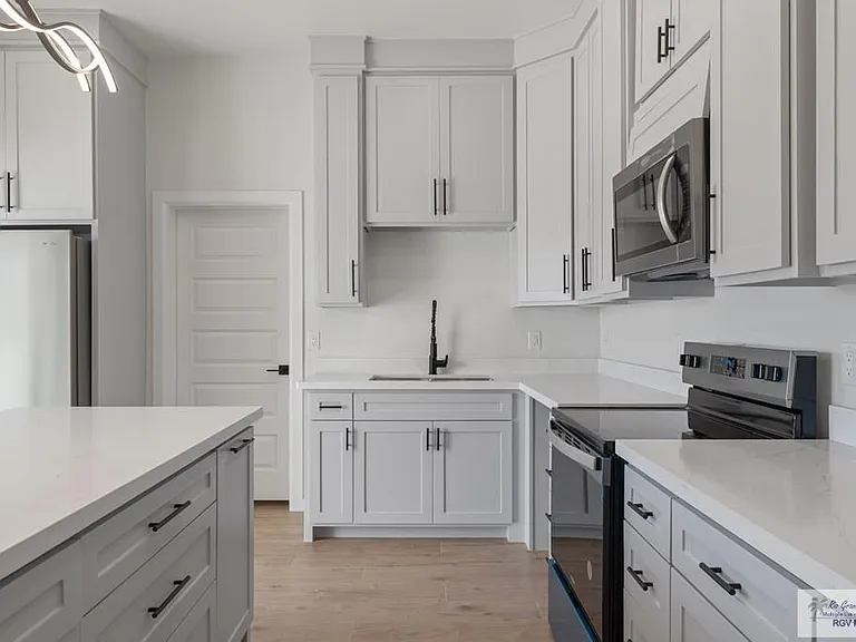 5320 Oakley St — Photo 7