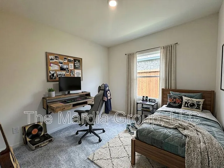 1213 Herring Dr — Photo 8