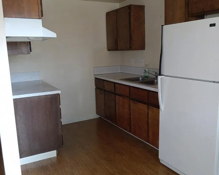 182 Molly St #16 — Photo 6