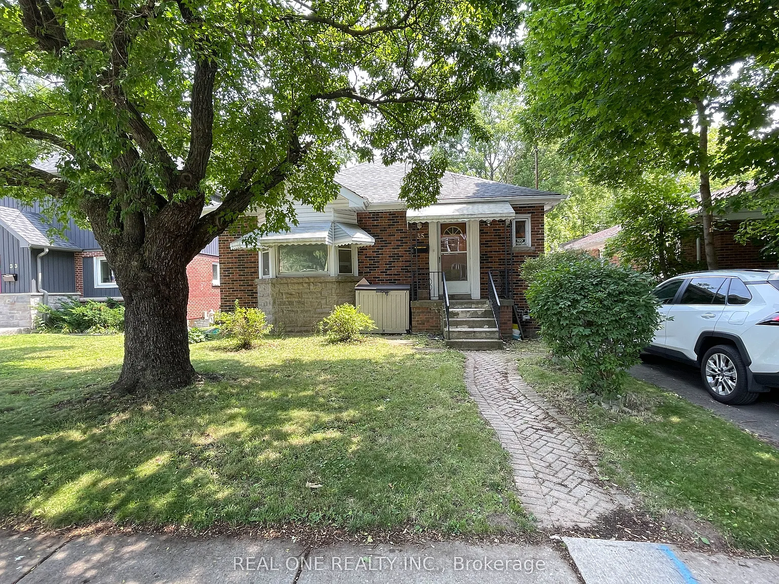 5 bed, $820 — Photo 2