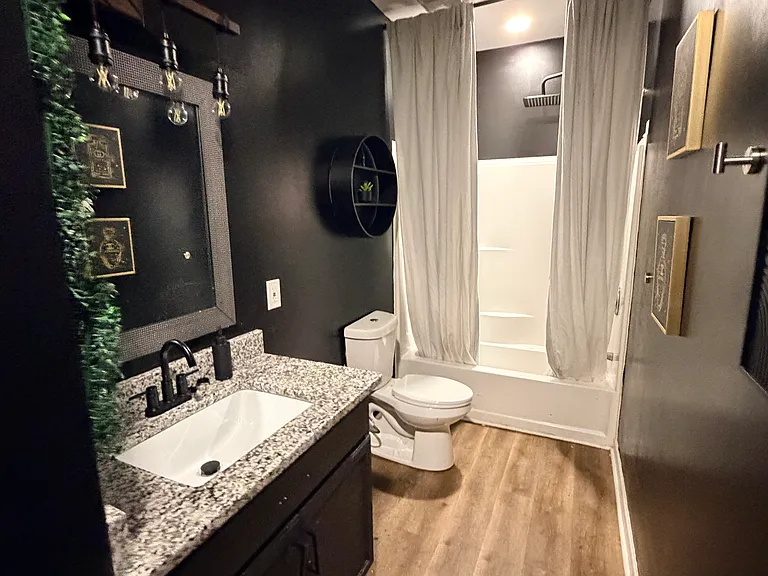 7318 Shady Tree Ct — Photo 85