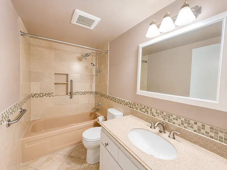 2393 SW Park Pl #106 — Photo 19