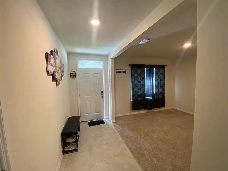 117 Juniper Way — Photo 2