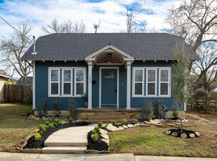 102 E Valverde St, Brenham, TX 77833