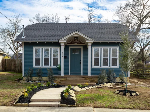 102 E Valverde St, Brenham, TX 77833