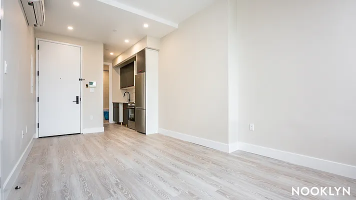 Rented by Nooklyn NYC LLC | media 6