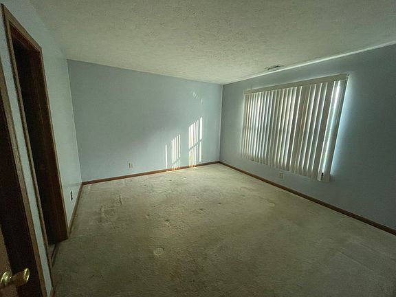 2nd image of 3100 Hunter Rd