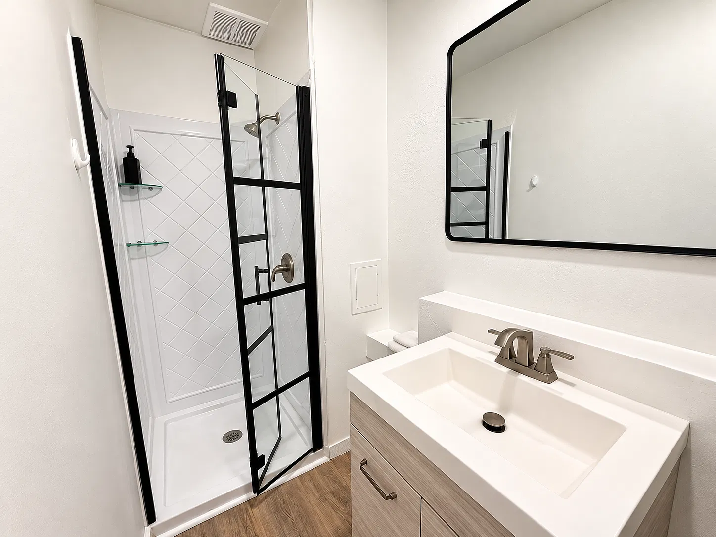 Studio, 292 sqft, $897 — Photo 3
