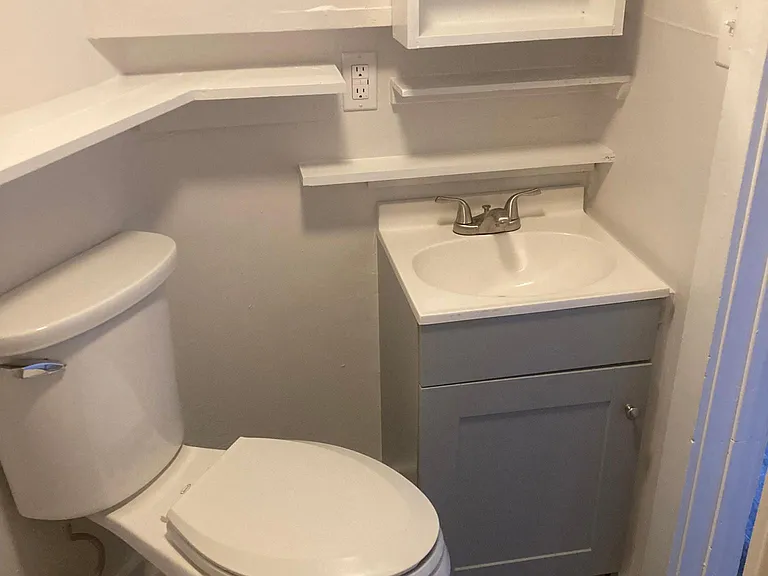 62 Buell St #B — Photo 8