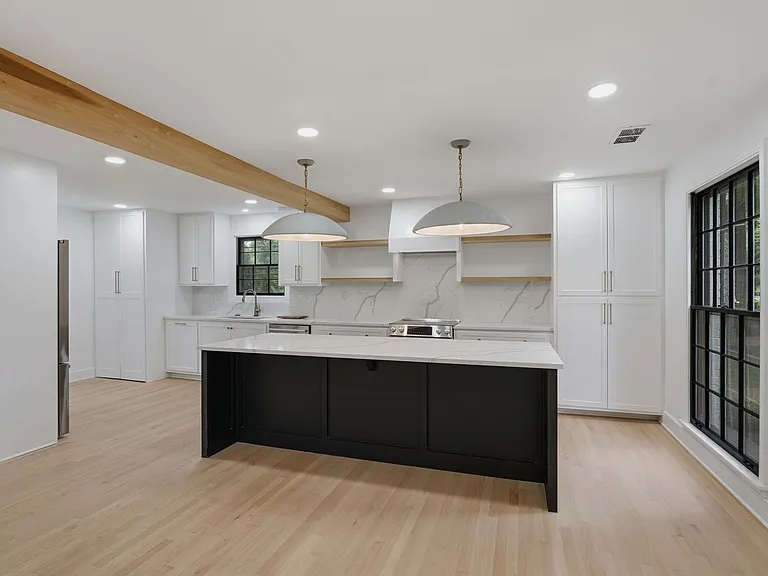 714 Davidson Rd — Photo 7